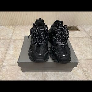 Balenciaga Track Triple Black size 43